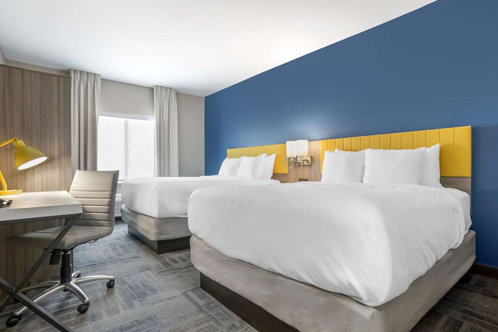 Comfort Inn and Suites Destin Near Henderson Beach - photo 23