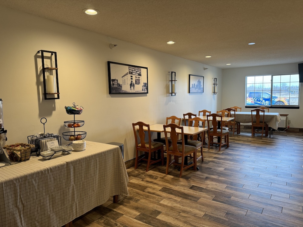 Crossroads Hotel - photo 30