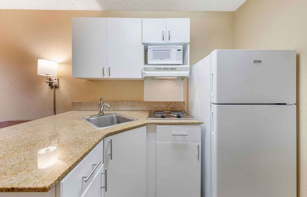 Extended Stay America Los Angeles Ontario Airport - photo 26