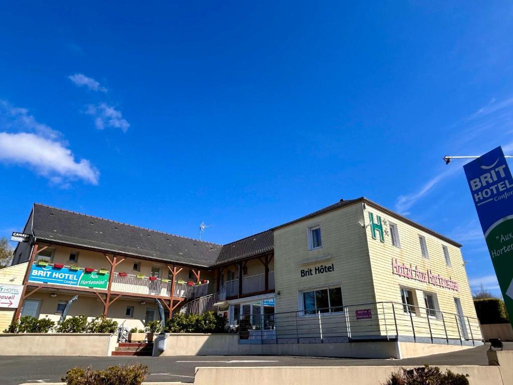 Brit Hotel Lannion Perros Guirec — Lannion