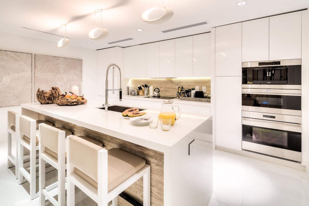 Ultra Luxe Direct Ocean Penthouse at 1 Hotel - photo 6