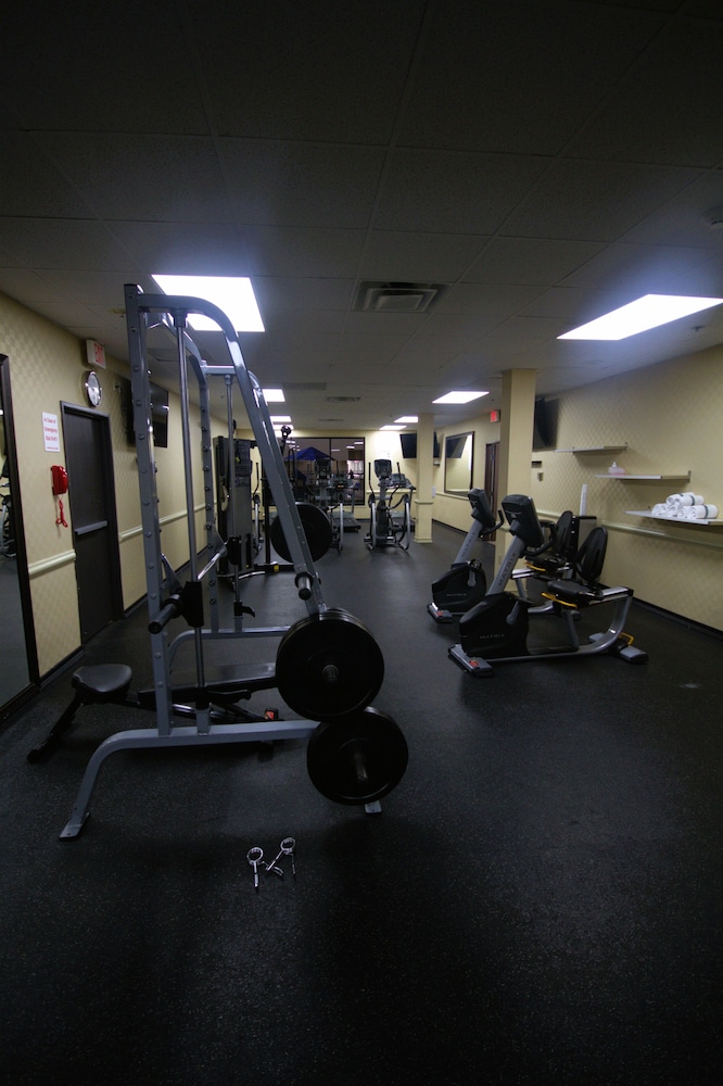 Atrium Hotel and Suites - photo 42