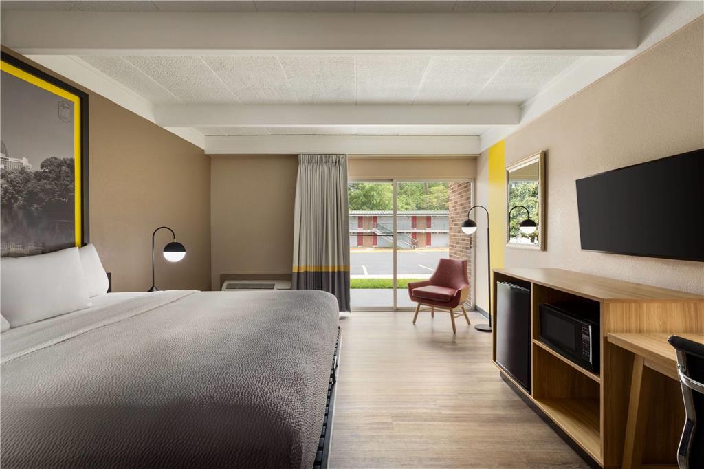 Super 8 by Wyndham Macon GA - photo 11