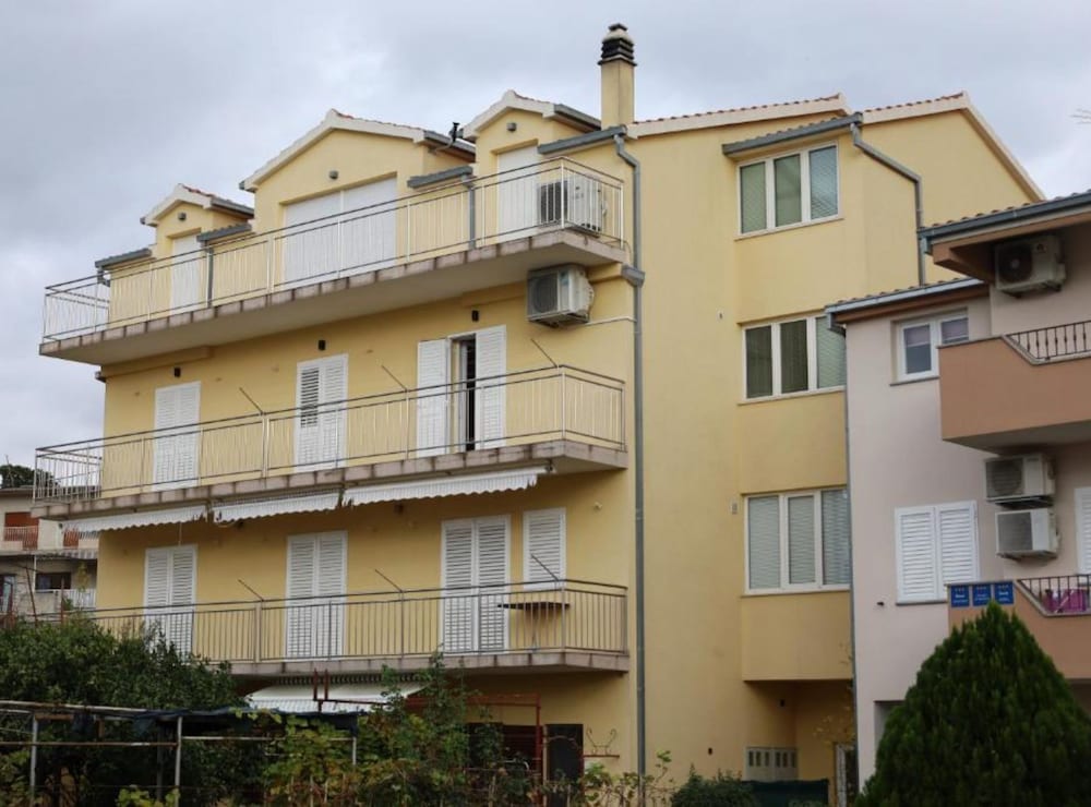 Dalmata D — 4-Star Luxury Hotel in Podstrana, Croatia