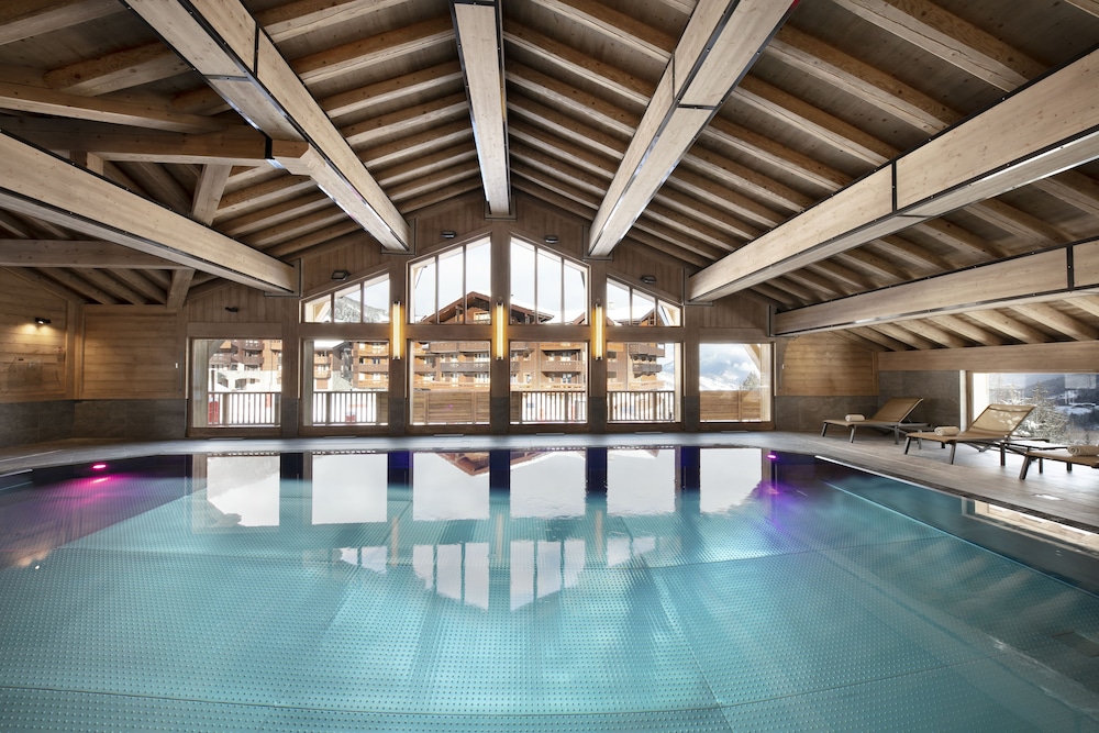 MGM Hôtels & Résidences Résidence Anitéa — 5-Star Luxury Hotel in Moutiers, France