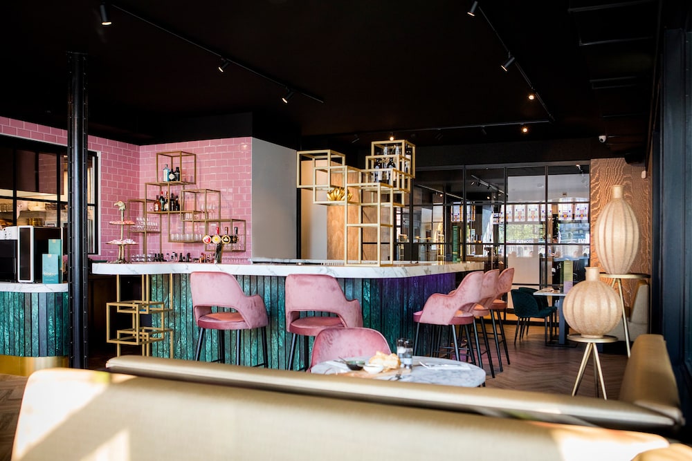 Hotel Amerika — 4-Star Luxury Hotel in Hoek Van Holland, Netherlands