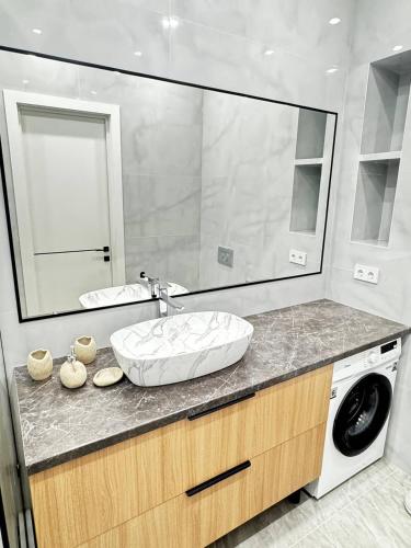 Meridian Apartments — 4-Star Luxury Hotel in Almaty, Kazakhstan