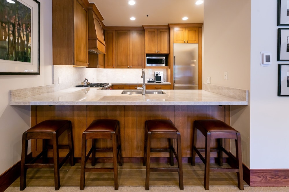 One Bedroom Townhouse with Hot Tub 1 Apartment Hotel by RedAwning - photo 5