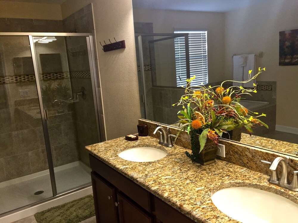 Florida Finesse Property Management - photo 4
