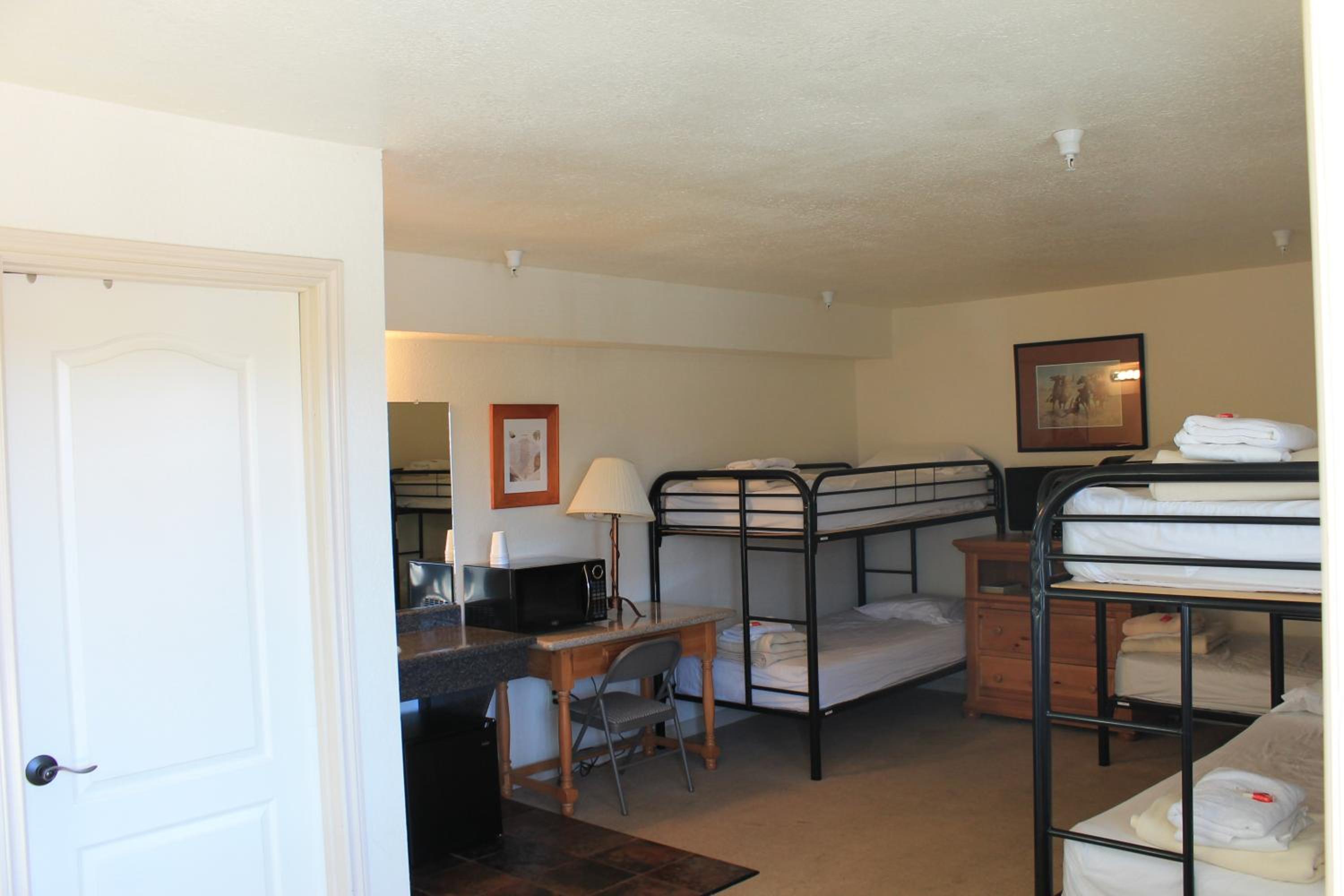 Whitney Portal Hostel And Hotel - photo 23
