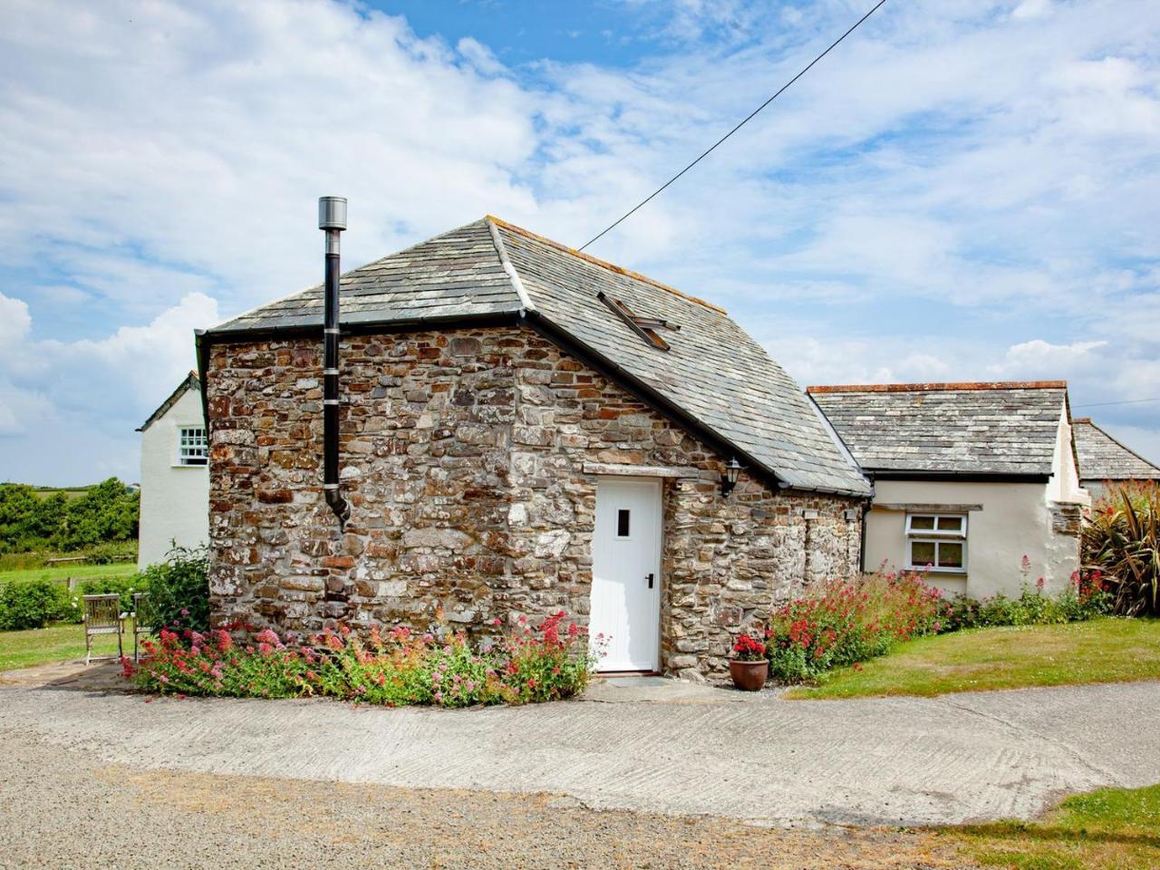 The Roundhouse Tbe — Bude — photo 2