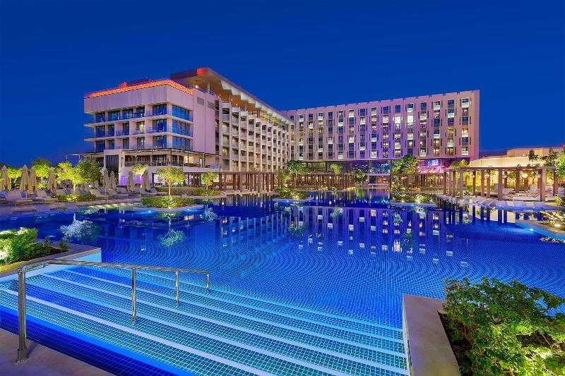 W Muscat — 5-Star Luxury Hotel in Muscat, Oman