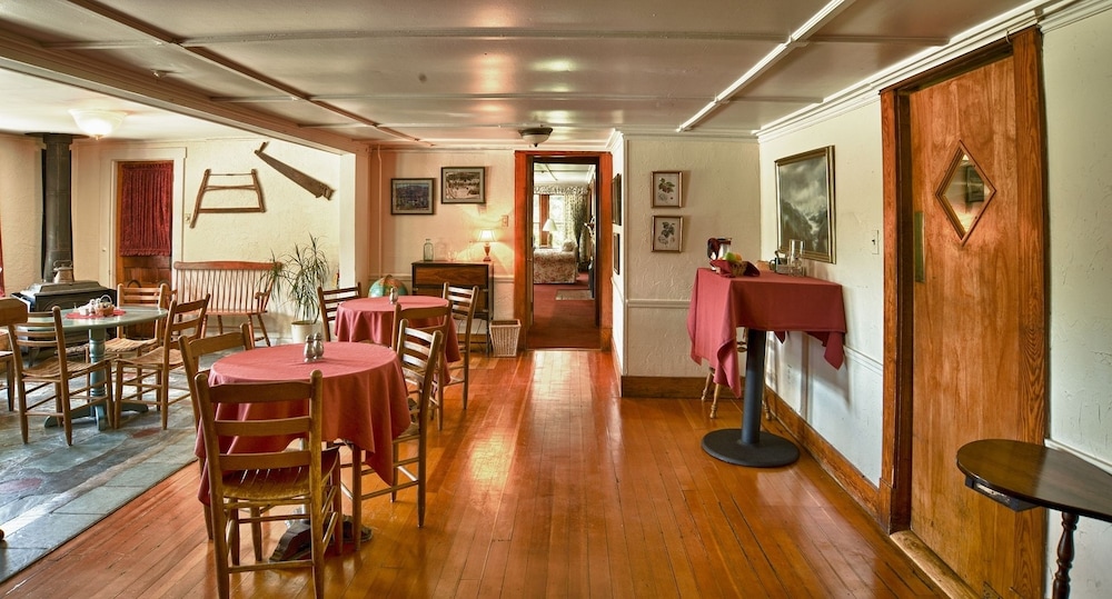 The Vermont Inn - photo 69