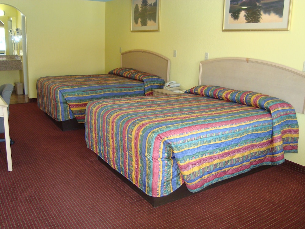 Winnquest Inn Near Ft. Sam Houston - photo 8