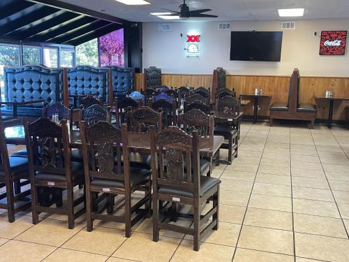 Lufkin Inn - photo 20