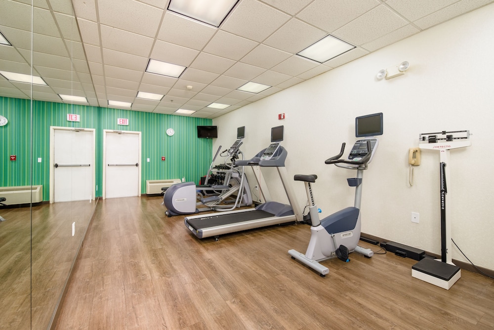Holiday Inn Express Hotel & Suites Phoenix Airport by IHG - photo 24