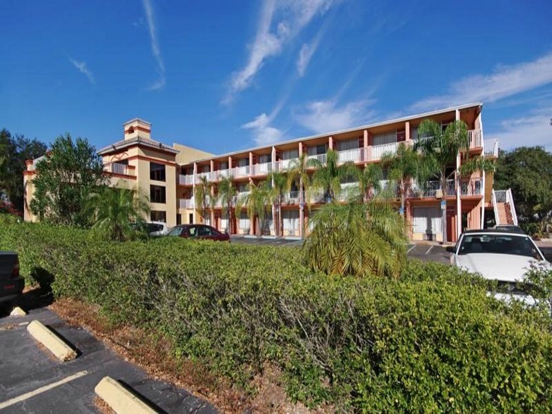 Howard Johnson Inn Tropical Palms Kissimmee - photo 19