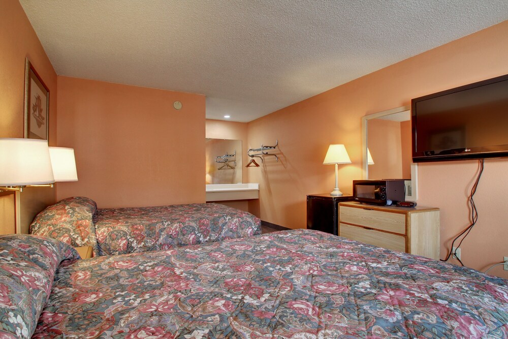 Key West Inn Clanton — Clanton — photo 5