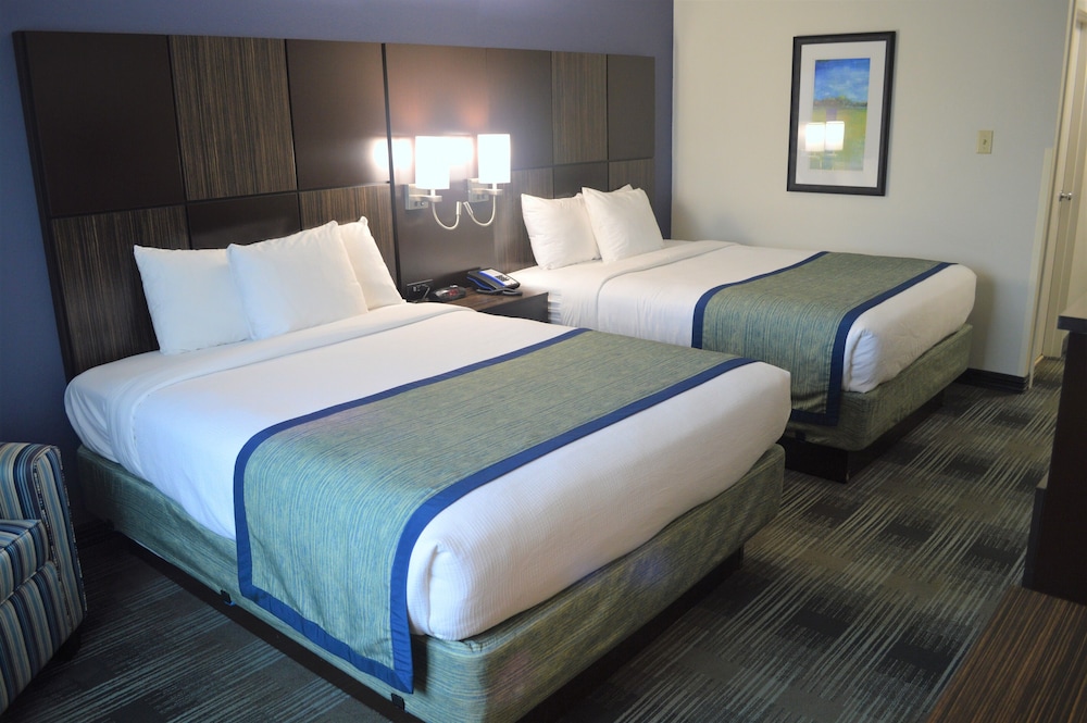 Falmouth Inn - photo 2