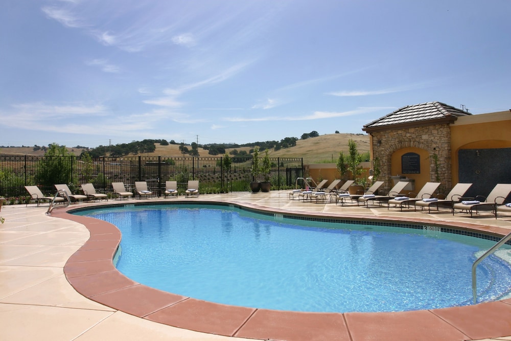 Holiday Inn Express Hotel & Suites El Dorado Hills - photo 59