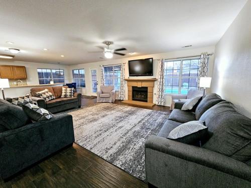 Dallas Lakeside Bliss Stay Private Pool Air Hockey And High Speed Internet — Corinth