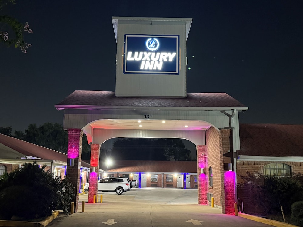 Luxury Inn and Suites in Houston, United States