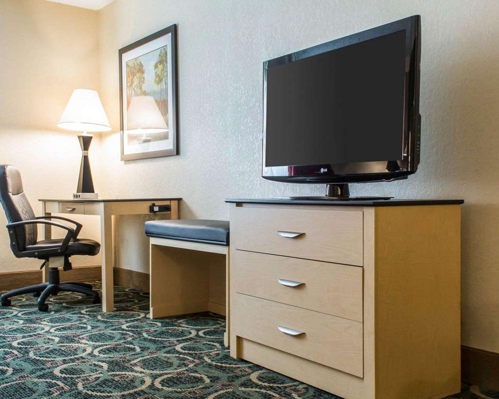 Quality Inn Geneseo - photo 10