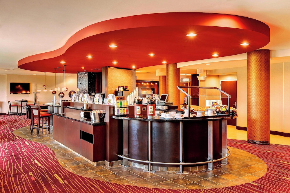 Courtyard by Marriott Keene Downtown - photo 34