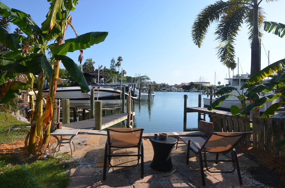 Oasis at John's Pass Madeira Beach - photo 48