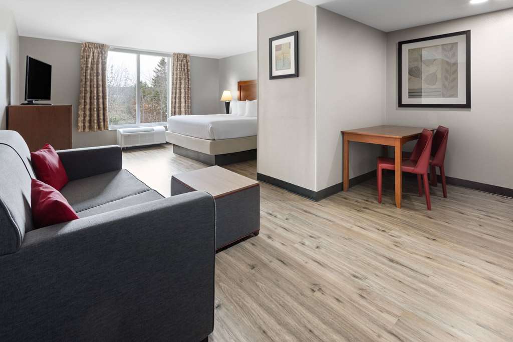 Hawthorn Extended Stay by Wyndham Ellsworth Bar Harbor - photo 17