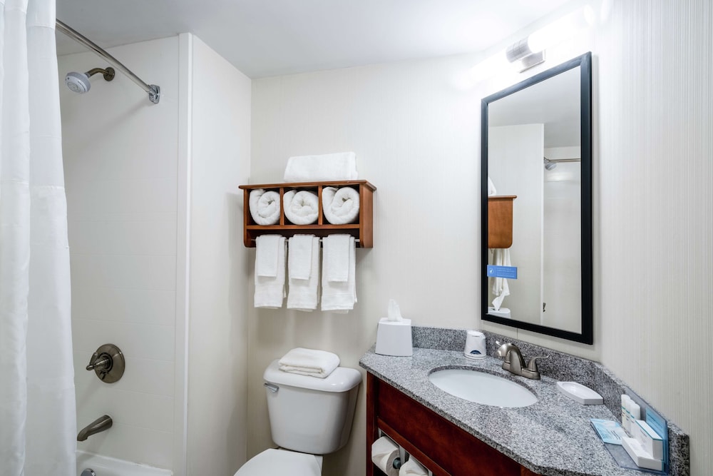 Hampton Inn & Suites Mooresville Lake Norman - photo 33