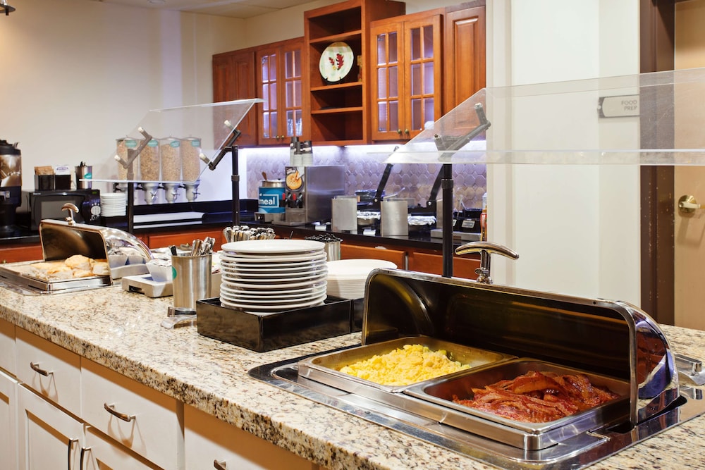 Homewood Suites by Hilton Fairfield Napa Valley Area - photo 21