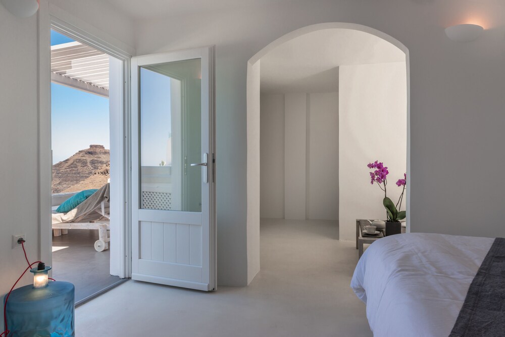 Andronis Honeymoon — Fira — photo 4