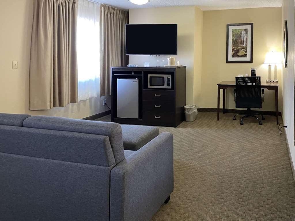 Quality Inn Ontario - photo 25