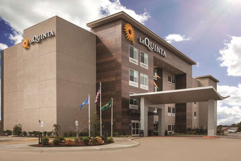 La Quinta Inn & Suites by Wyndham Mobile - photo 6