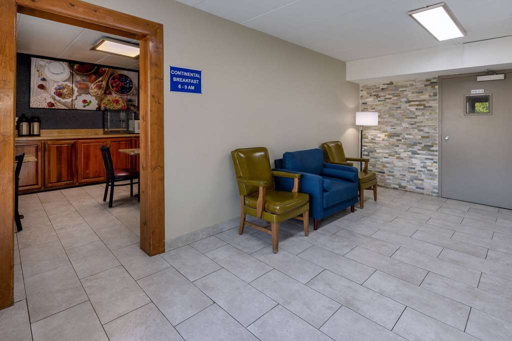 Days Inn by Wyndham Winchester - photo 8