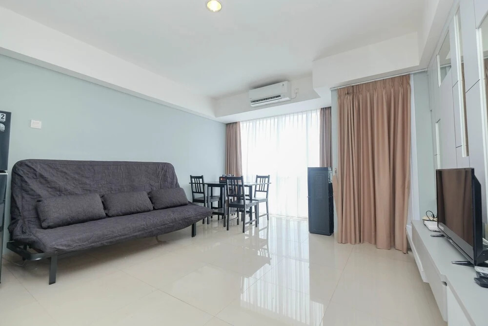 Best Price Studio Apartment The H Residence near MT Haryono By Travelio — 4-Star Luxury Hotel in Jakarta, Indonesia