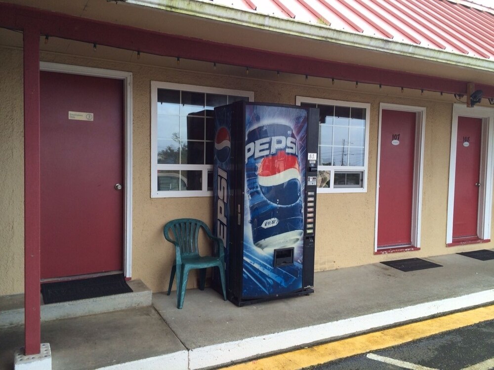Wild Chinook Inn - photo 18