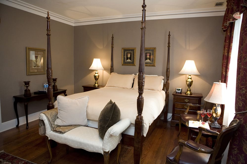 The Belvedere Inn & Restaurant - photo 20