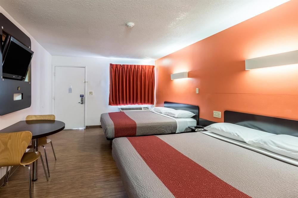 Motel 6 McMinnville - photo 21