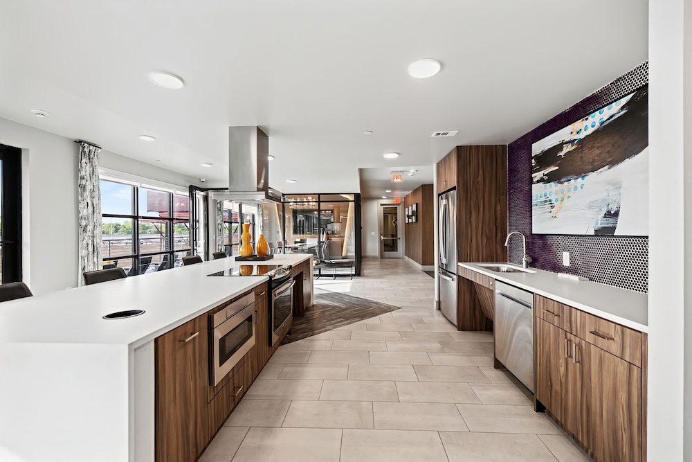Placemakr Downtown Austin - photo 225