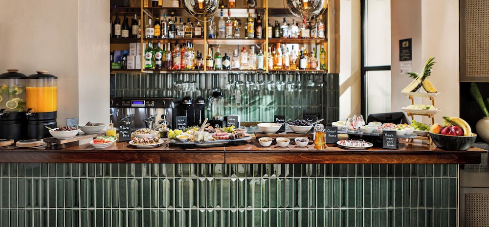 מזון ומשקאות