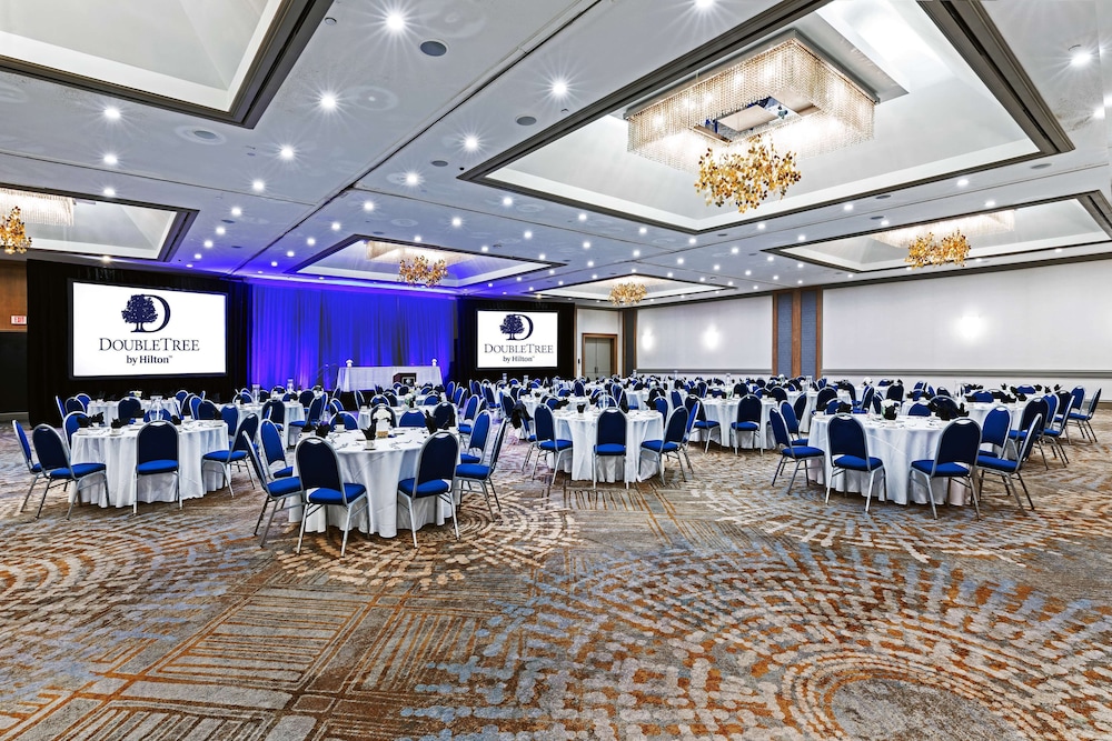 DoubleTree by Hilton Tulsa Warren Place - photo 63
