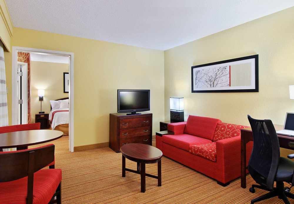 Courtyard by Marriott Athens Downtown - photo 17