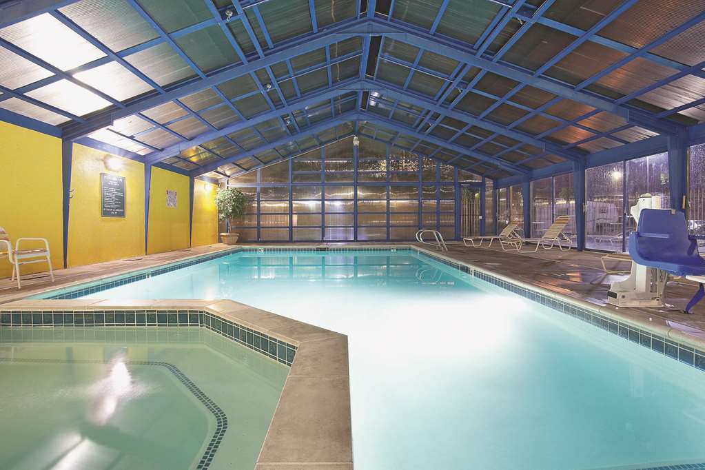 La Quinta Inn by Wyndham Salt Lake City Midvale - photo 9