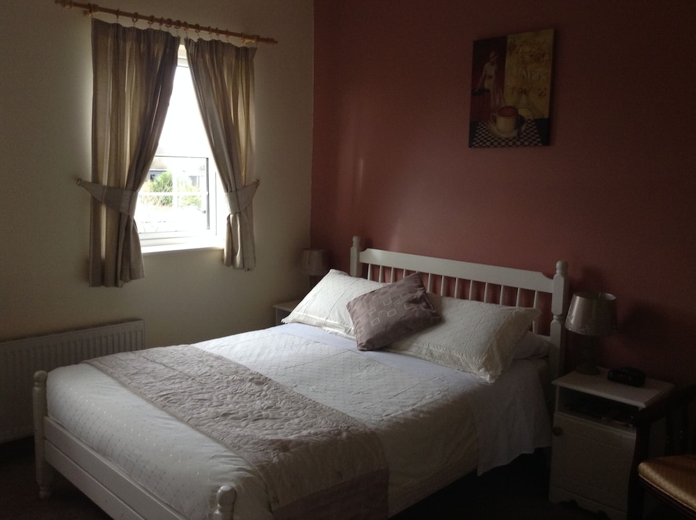 Deerpark Manor Bed & Breakfast — 4-Star Luxury Hotel in Swinford, Republic of Ireland