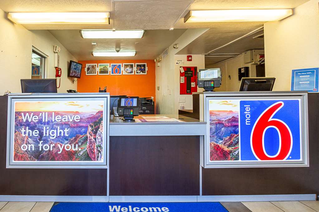 Motel 6 Mesa North - photo 24
