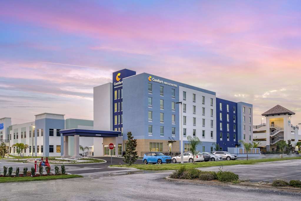 Comfort Inn & Suites New Port Richey Downtown District - photo 7