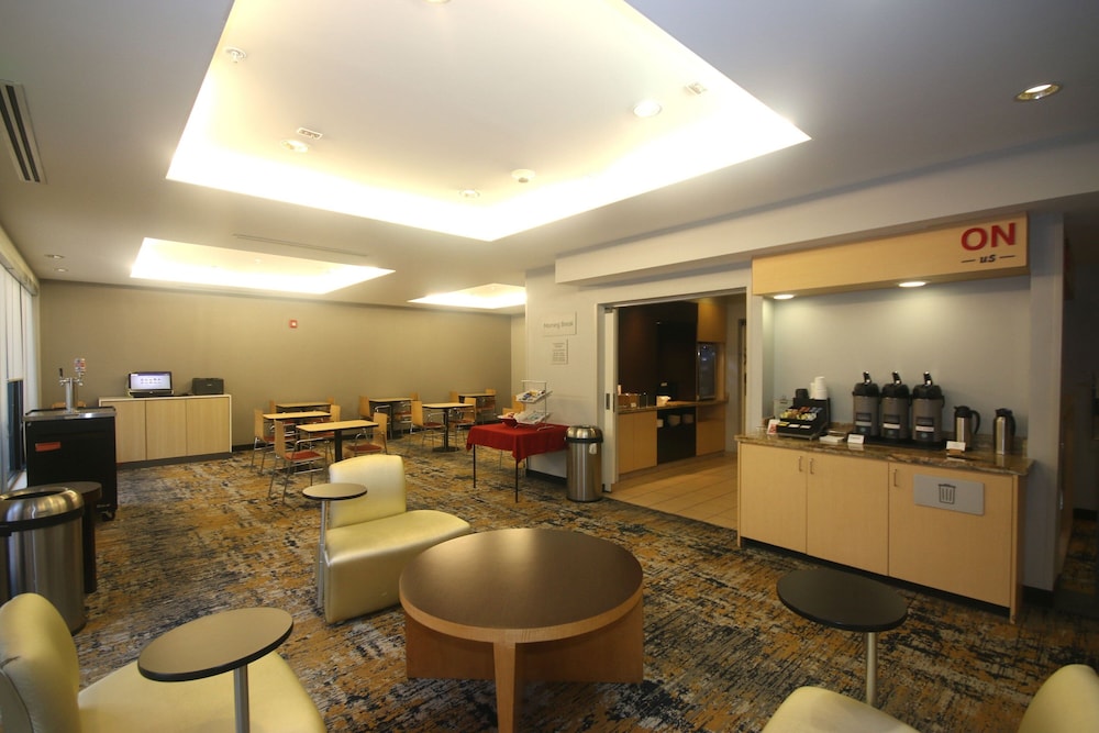 Towneplace Suites by Marriott Aiken Whiskey Road - photo 37