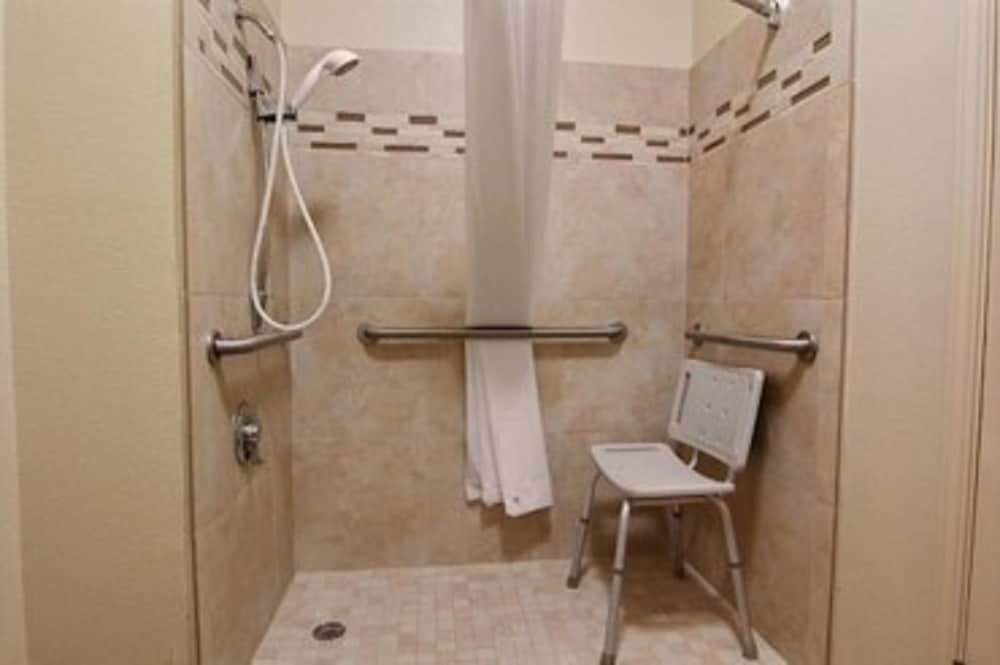 Alister Square Inn - photo 36